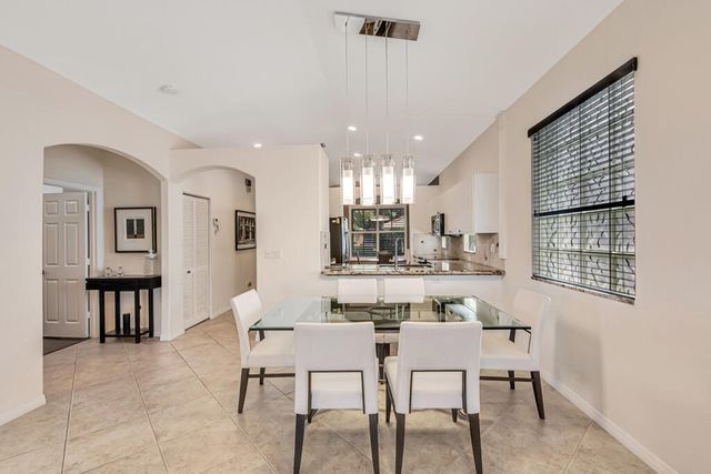 8202 Bellafiore Way, Boynton Beach, FL 33472