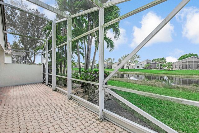8202 Bellafiore Way, Boynton Beach, FL 33472
