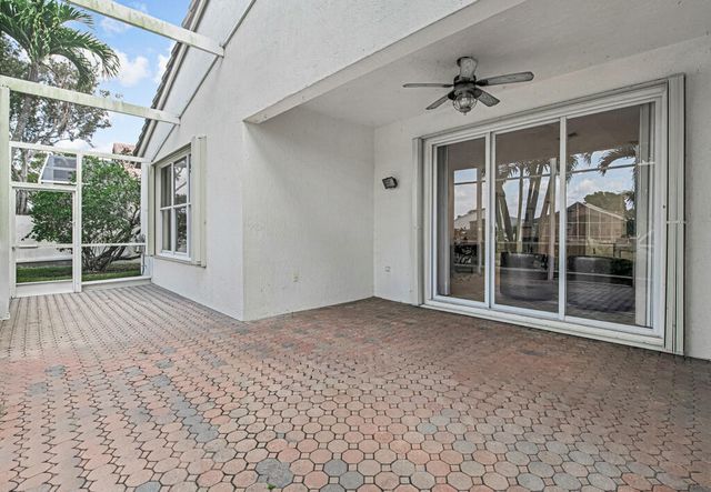 8202 Bellafiore Way, Boynton Beach, FL 33472