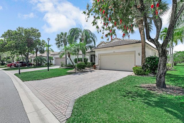 8202 Bellafiore Way, Boynton Beach, FL 33472