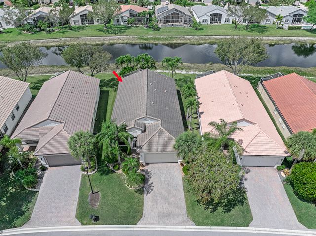8202 Bellafiore Way, Boynton Beach, FL 33472
