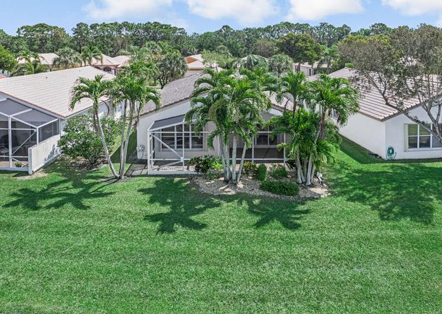 8202 Bellafiore Way, Boynton Beach, FL 33472