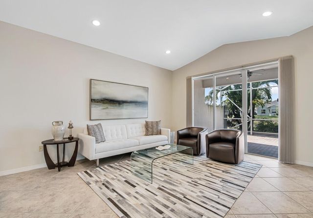 8202 Bellafiore Way, Boynton Beach, FL 33472