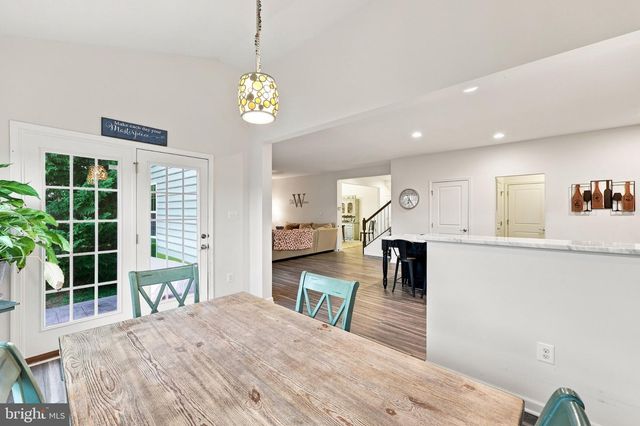 18 TOLLERTON TRL, Falling Waters, WV 25419