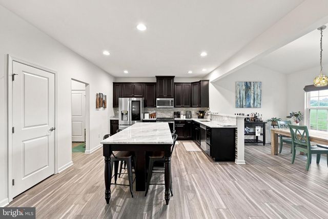18 TOLLERTON TRL, Falling Waters, WV 25419