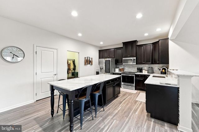 18 TOLLERTON TRL, Falling Waters, WV 25419