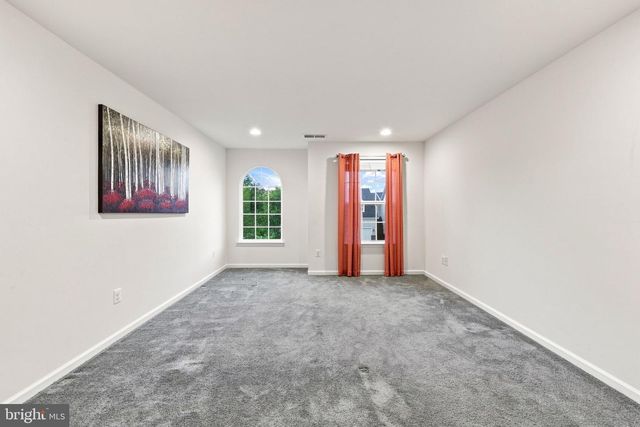 18 TOLLERTON TRL, Falling Waters, WV 25419