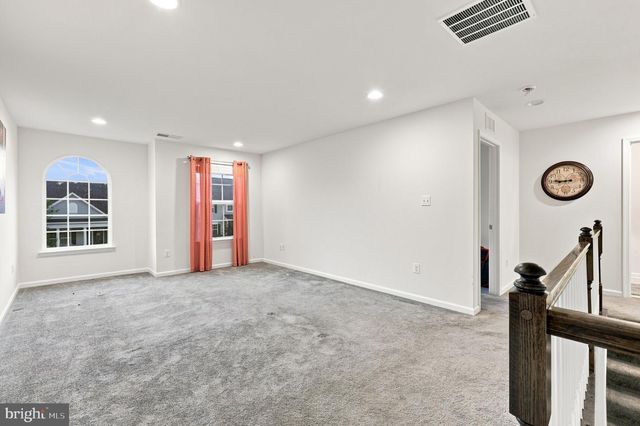 18 TOLLERTON TRL, Falling Waters, WV 25419