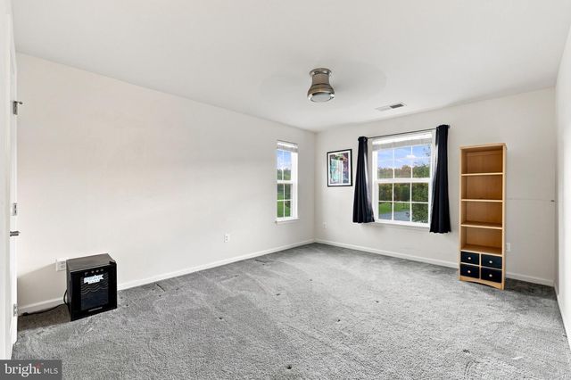 18 TOLLERTON TRL, Falling Waters, WV 25419
