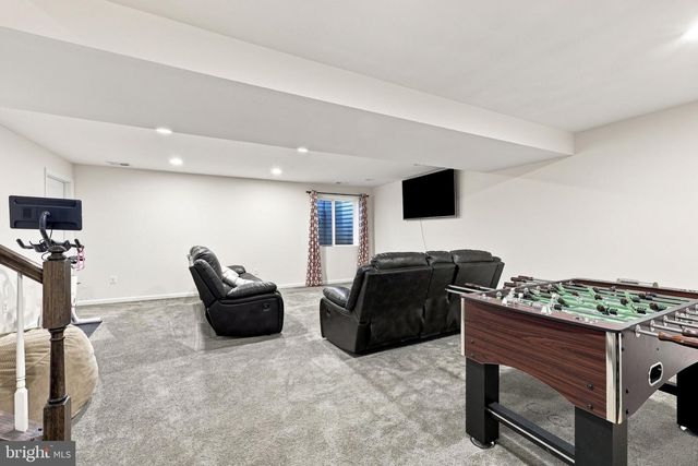 18 TOLLERTON TRL, Falling Waters, WV 25419