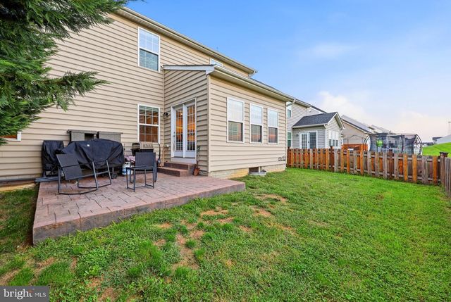 18 TOLLERTON TRL, Falling Waters, WV 25419