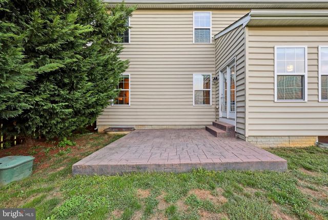 18 TOLLERTON TRL, Falling Waters, WV 25419