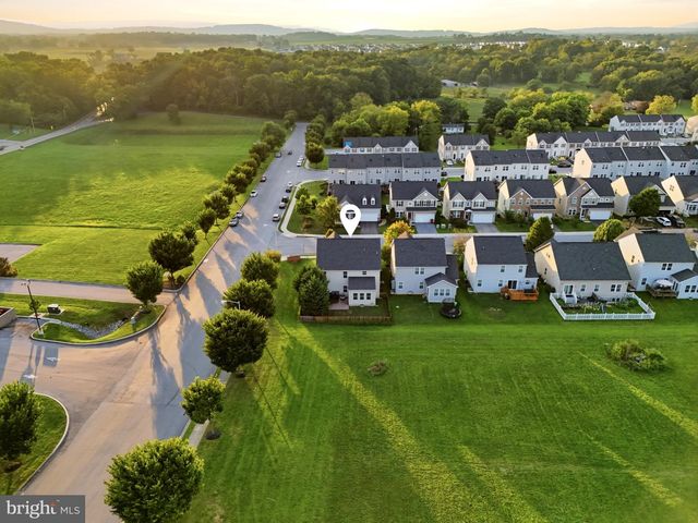 18 TOLLERTON TRL, Falling Waters, WV 25419