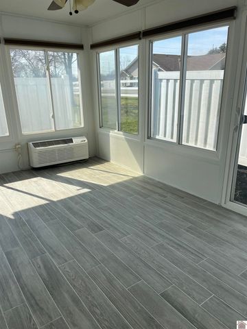 2410 Lakewood Drive, Paducah, KY 42001