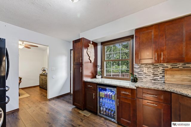 7123 Wood Lane Drive, La Vista, NE 68128