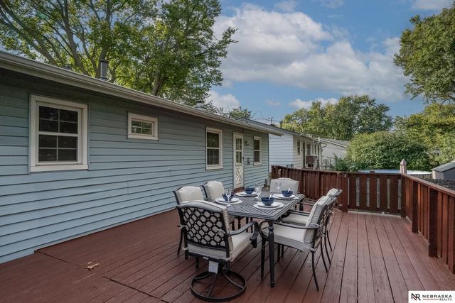 7123 Wood Lane Drive, La Vista, NE 68128