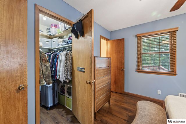 7123 Wood Lane Drive, La Vista, NE 68128