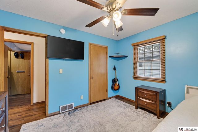 7123 Wood Lane Drive, La Vista, NE 68128