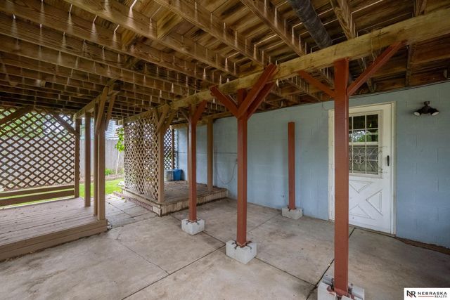 7123 Wood Lane Drive, La Vista, NE 68128
