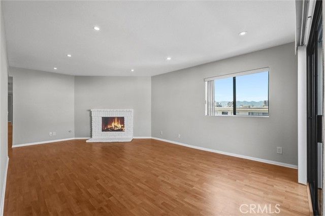 1304 Stanley 10, Glendale, CA 91206