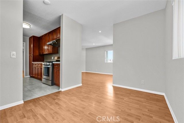 1304 Stanley 10, Glendale, CA 91206