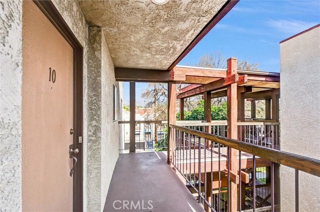 1304 Stanley 10, Glendale, CA 91206