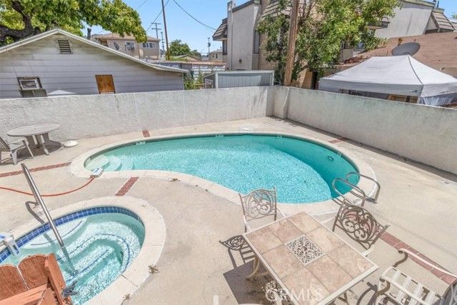 1304 Stanley 10, Glendale, CA 91206