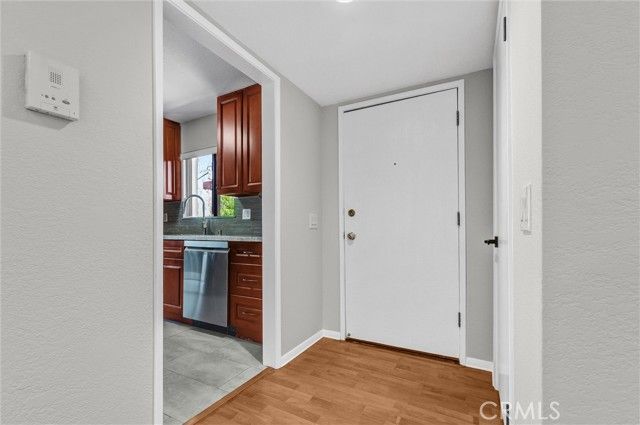 1304 Stanley 10, Glendale, CA 91206