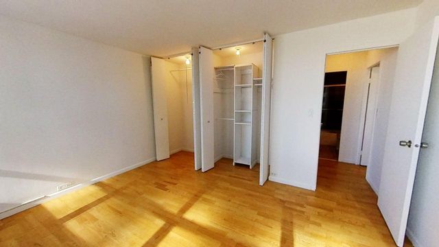 3550 N Lake Shore Drive 901, Chicago, IL 60657