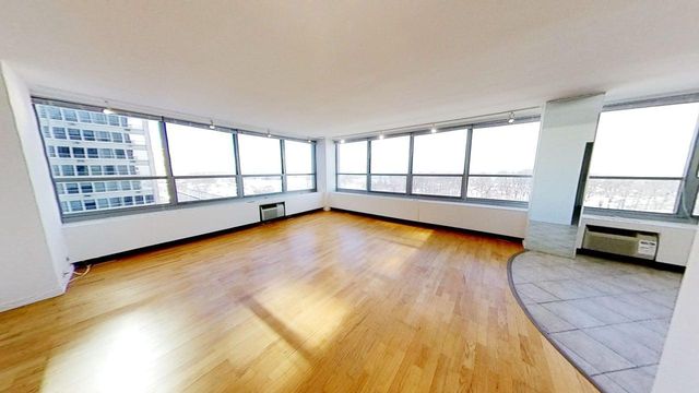 3550 N Lake Shore Drive 901, Chicago, IL 60657