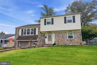 108 HOGELAND RD, Southampton, PA 18966