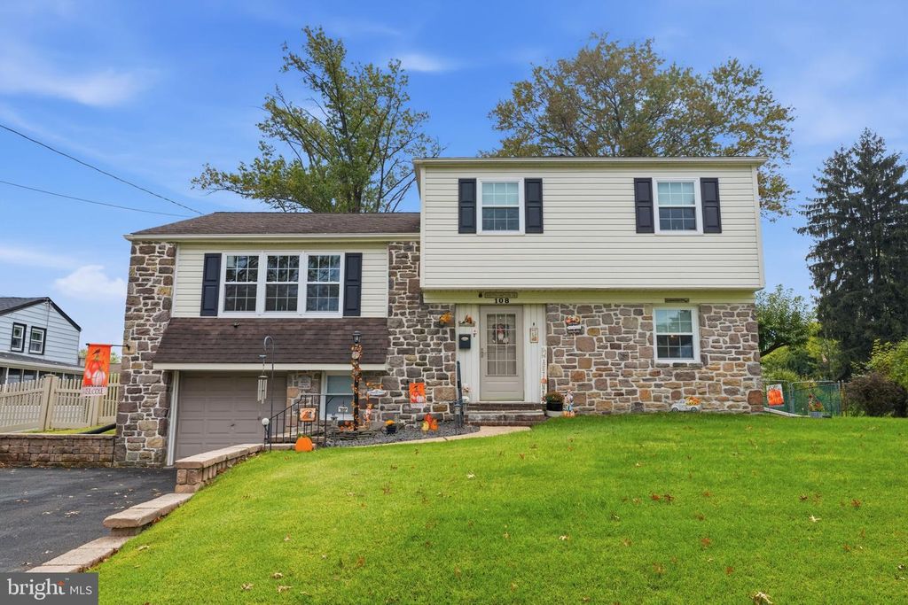 108 HOGELAND RD, SOUTHAMPTON, PA 18966 — photo 2