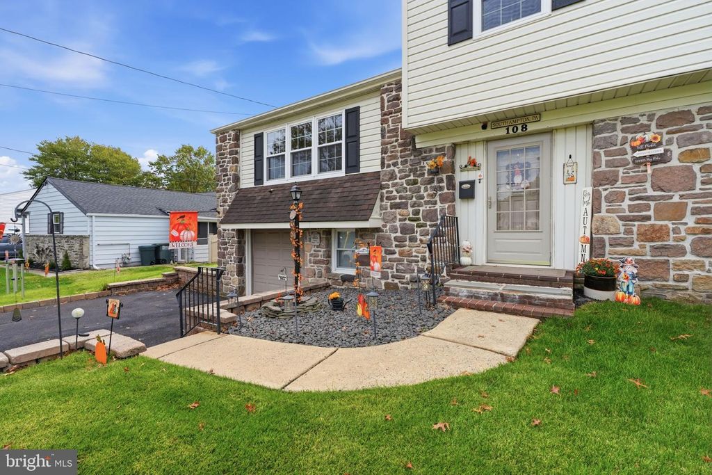 108 HOGELAND RD, SOUTHAMPTON, PA 18966 — photo 3
