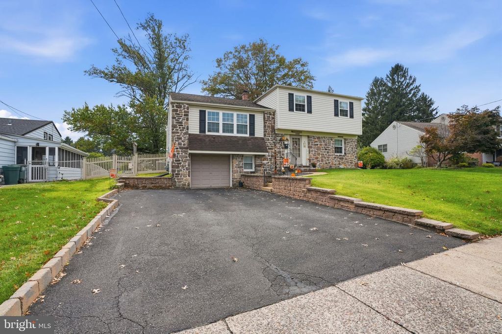 108 HOGELAND RD, SOUTHAMPTON, PA 18966 — photo 4
