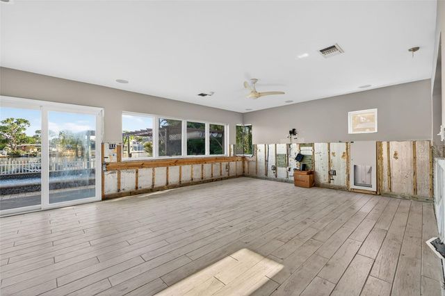 316 89TH AVENUE NE, St Petersburg, FL 33702