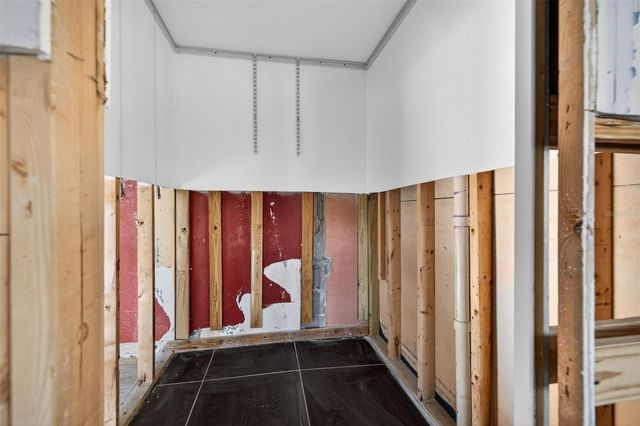 316 89TH AVENUE NE, St Petersburg, FL 33702