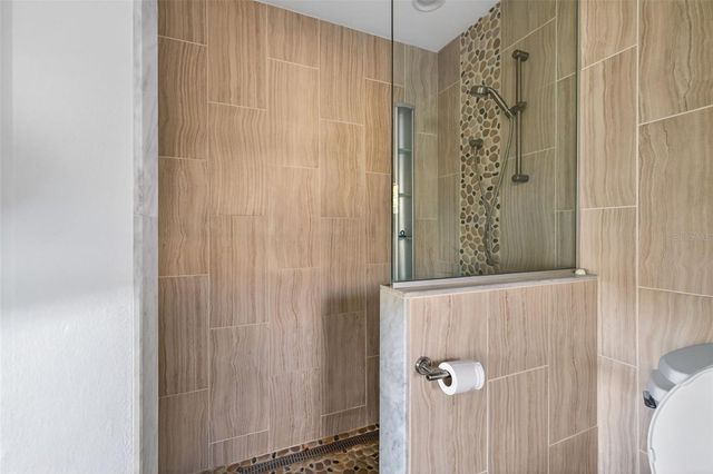 316 89TH AVENUE NE, St Petersburg, FL 33702