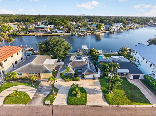 316 89TH AVENUE NE, St Petersburg, FL 33702