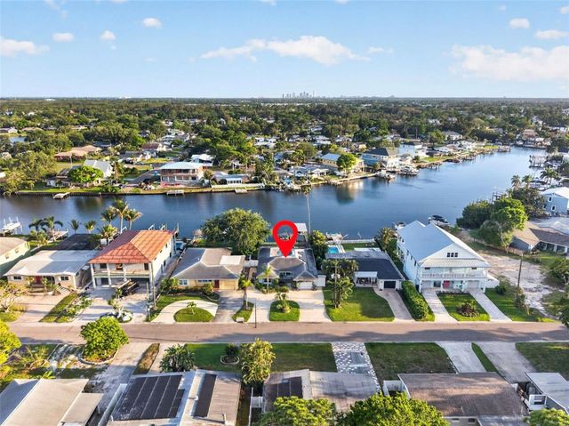 316 89TH AVENUE NE, St Petersburg, FL 33702