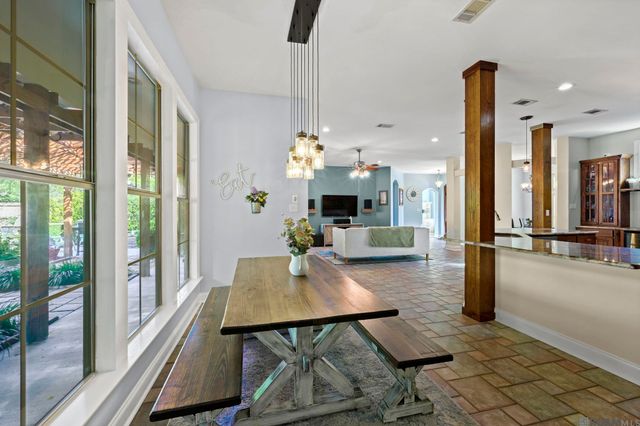 16319 Winding Ridge Ave, Prairieville, LA 70769