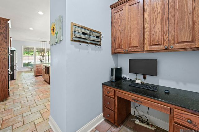 16319 Winding Ridge Ave, Prairieville, LA 70769