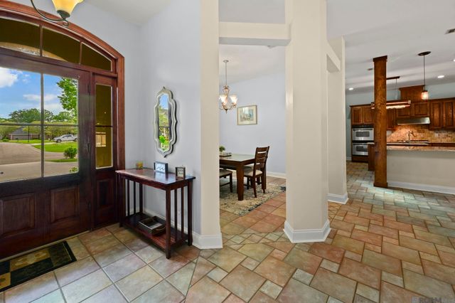 16319 Winding Ridge Ave, Prairieville, LA 70769