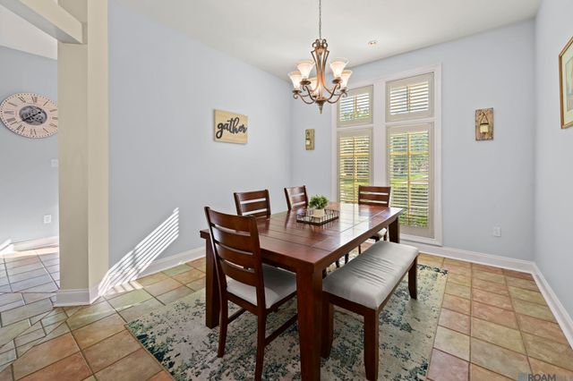 16319 Winding Ridge Ave, Prairieville, LA 70769