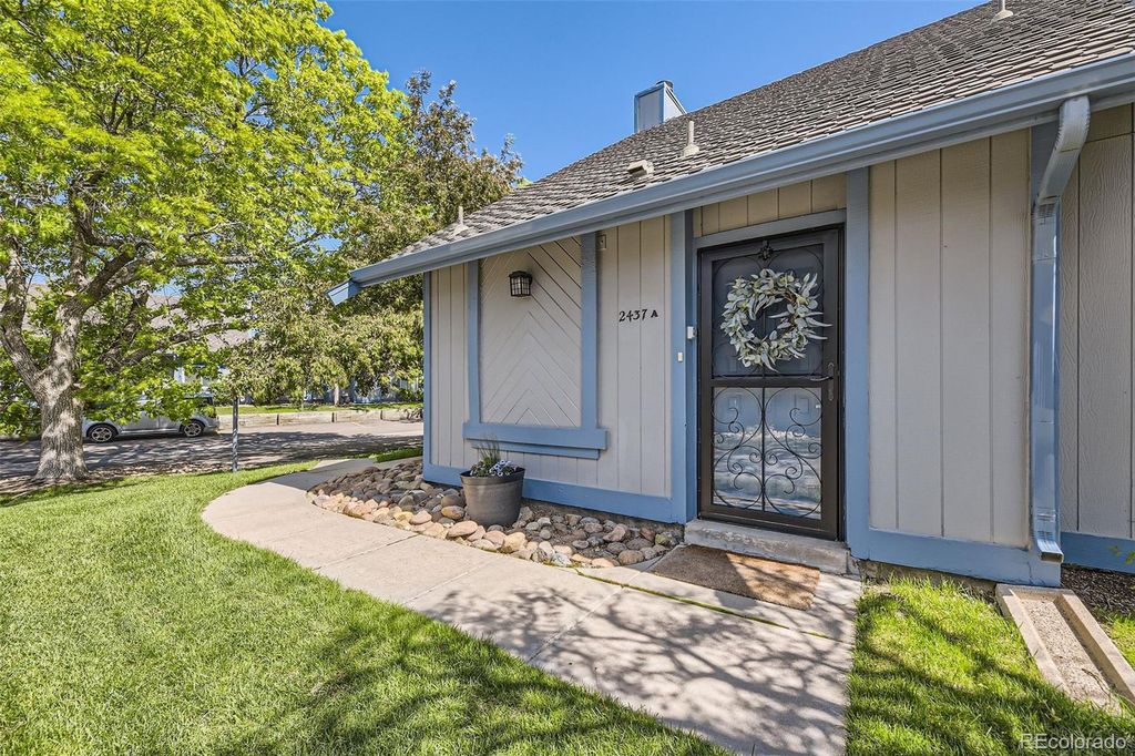 2437 S Victor Street A, Aurora, CO 80014