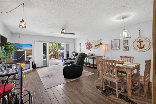 390 Golfview Road H, North Palm Beach, FL 33408