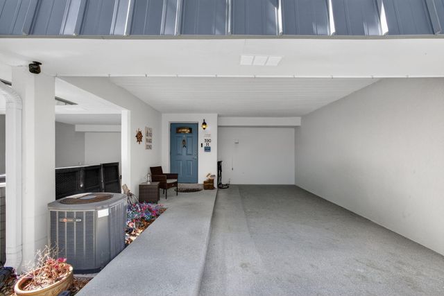 390 Golfview Road H, North Palm Beach, FL 33408