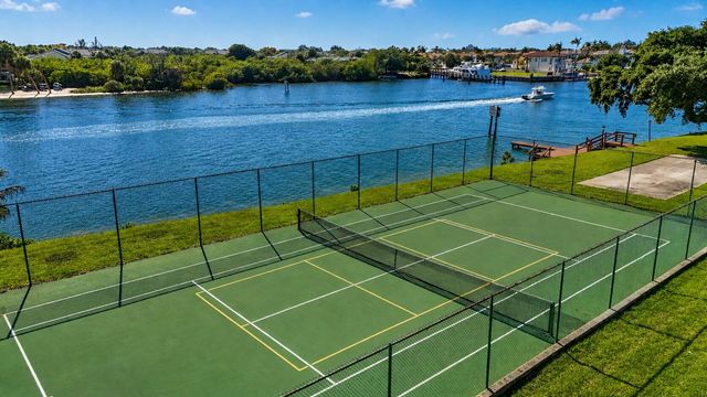 390 Golfview Road H, North Palm Beach, FL 33408