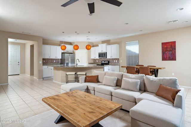 10351 S Tea Wagon Way, Vail, AZ 85641