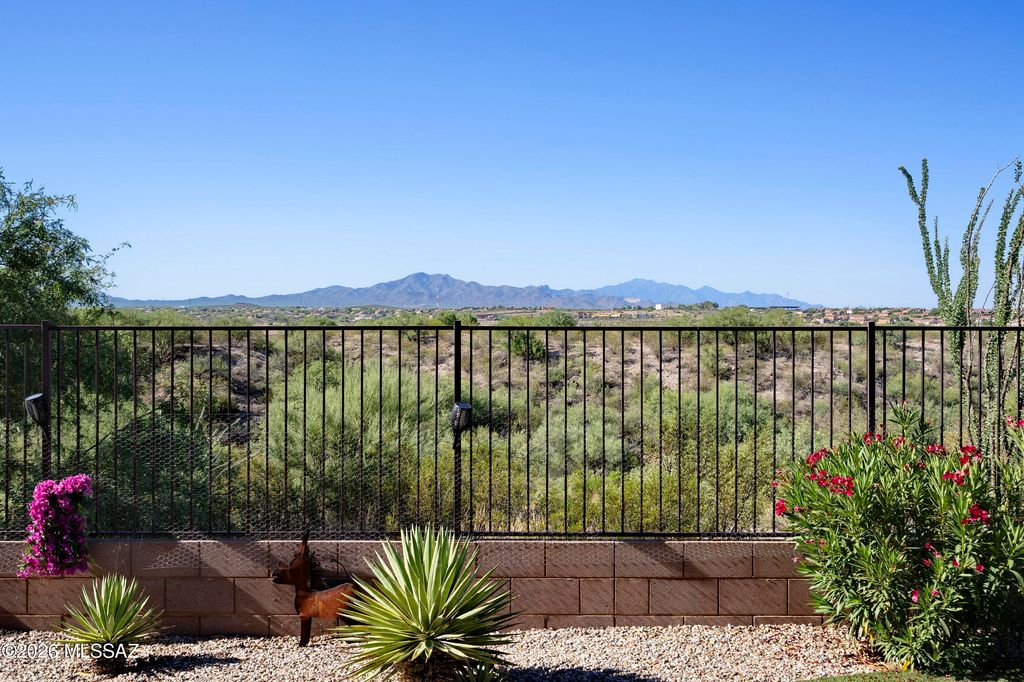 10351 S Tea Wagon Way, Vail, AZ 85641