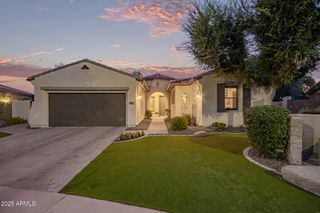 4178 S WHITE Drive, Chandler, AZ 85249